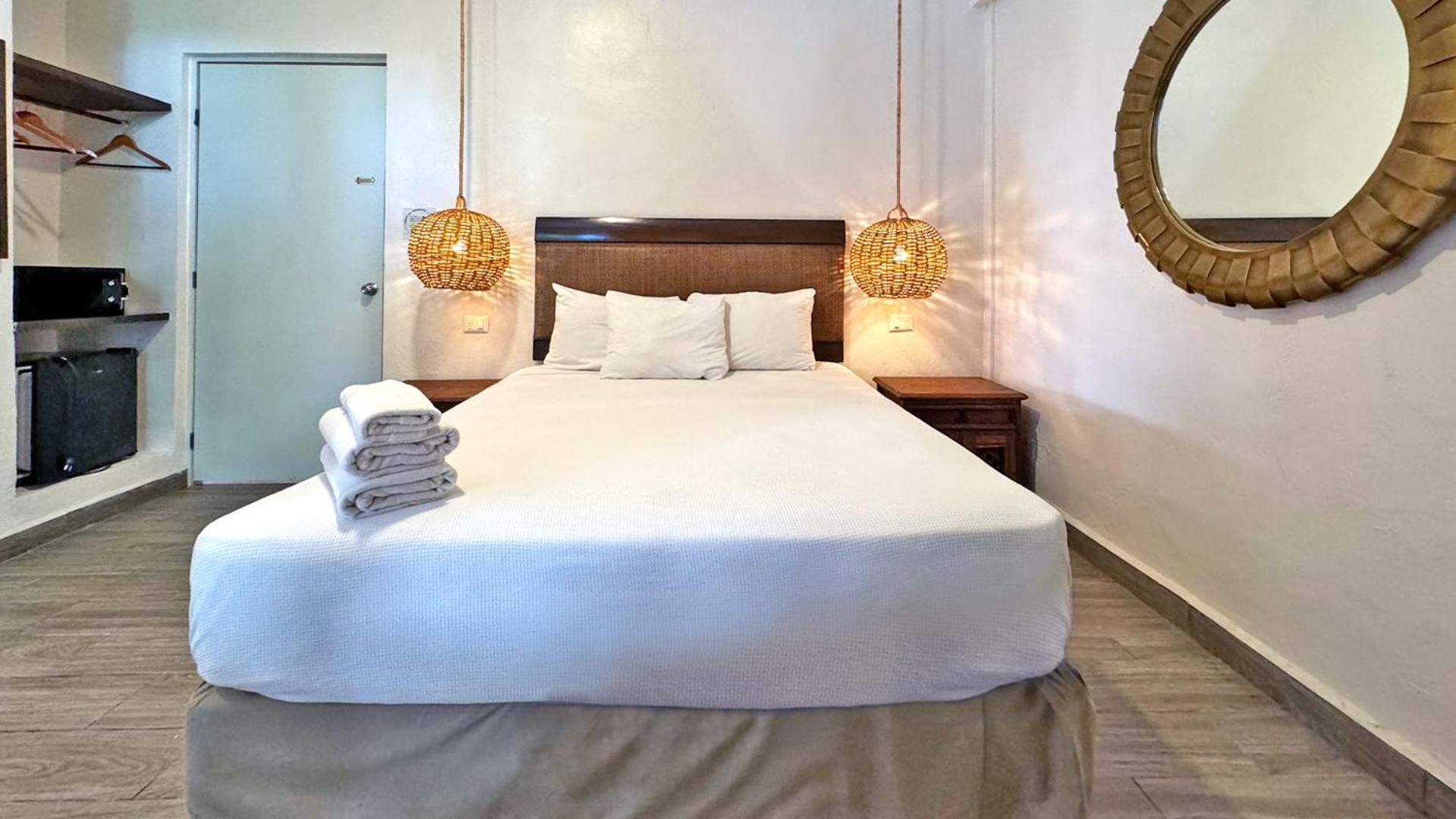 Double Room,1588152465:JPEG