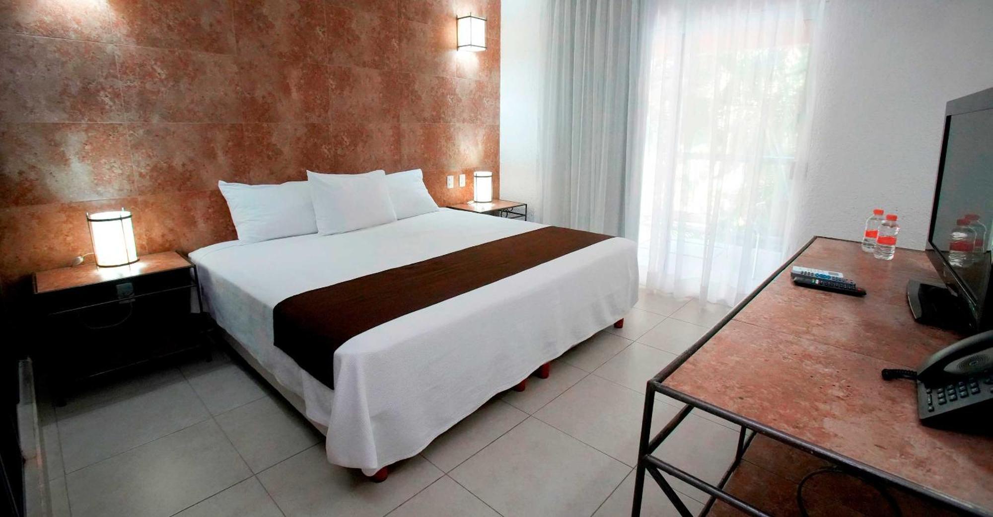 Two-Bedroom Deluxe,1746846815:JPEG